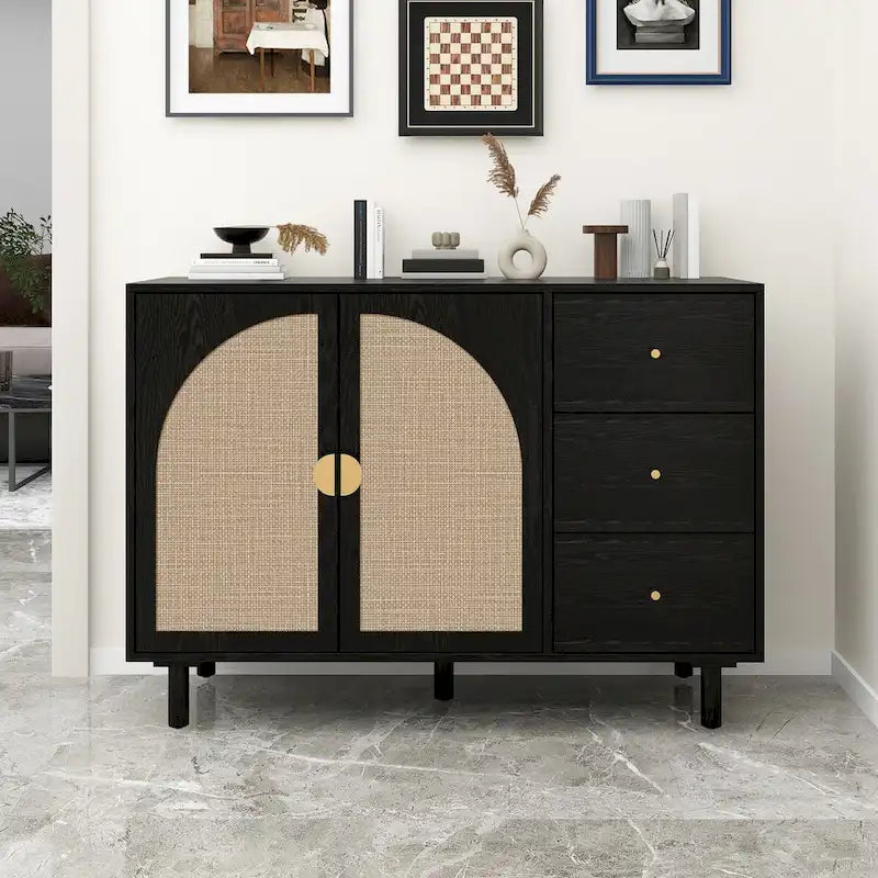 Dispensa in legno con 2 ante e 3 cassetti, ripiani laminati regolabili, mobile contenitore per soggiorno e cucina